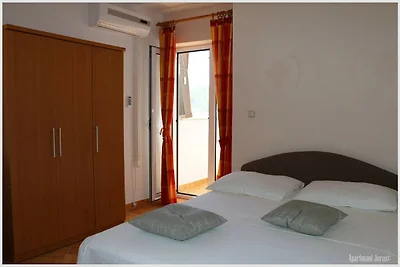 Apartments Juras - Studio Apartment with Balc...
