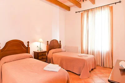 Haus in Campos mit Pool und Gartenblick