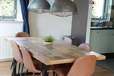 Familienbungalow mit privatem Garten