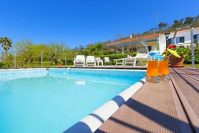 Villa nabij kustplaatsje Sorrento