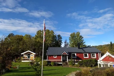 Dom wakacyjny w Risør z basenem