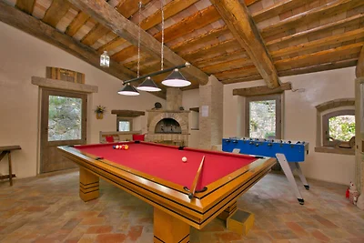 Lussuosa villa a Guardea con spa privata