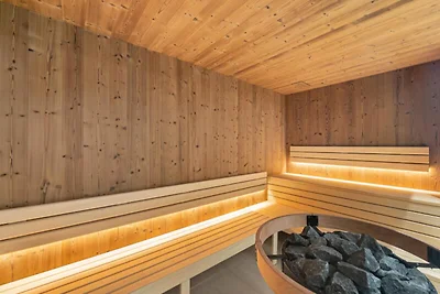 Chalet in Courchevel mit Pool und Skizugang