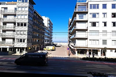 Zonnig appartement aan de kust voor 6...