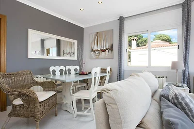 Urocza willa z 3 sypialniami w Lloret de Mar