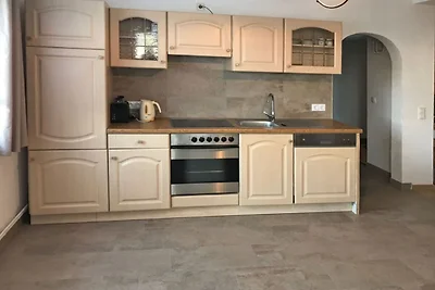 Wohnung in Ellar mit Garten