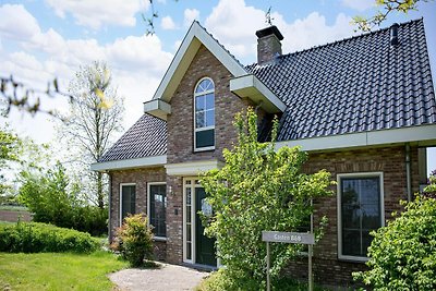 Hübsches Bauernhaus in Genderen mit Terrasse ...