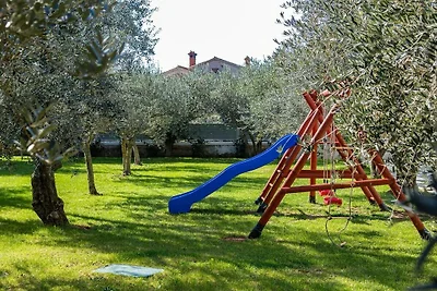 Villa in Valbadon mit Schwimmbecken