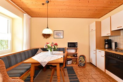Malerisches Ferienhaus mit Sauna in Skigebiet...