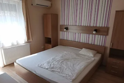 Casa de vacaciones en Siófok con piscina.