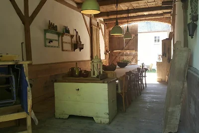 Spaziosa autentica fattoria polacca in uno sp...