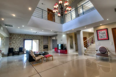 Elegante ländliche Villa mit Pool-Rückzugsort