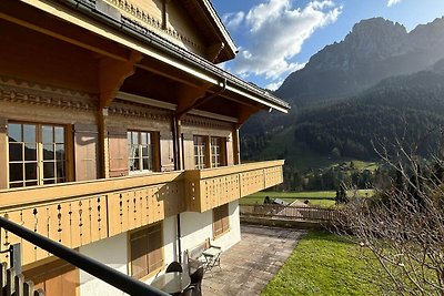 Aangenaam appartement in Gstaad met tuin