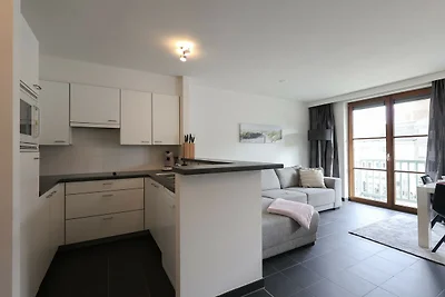 Appartement met 2 kamers en balkon