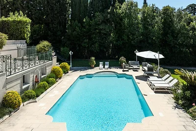 Villa in Cannes mit Pool und Meerblick