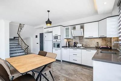 Villa in Kalkan mit Schwimmbecken