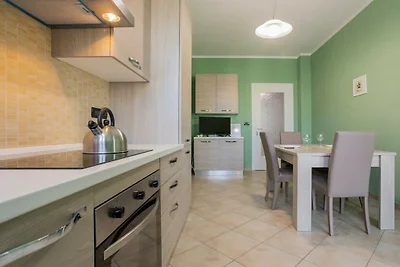 Wohnung in Torino mit Balkon und Parken