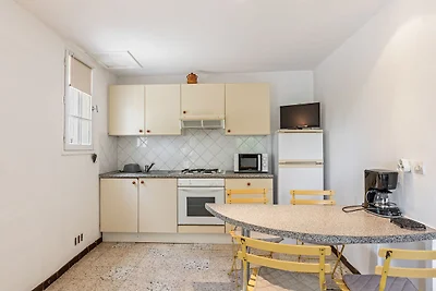 Wohnung in einem schönen Gebäude mit Pool