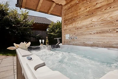 Hütte in Ainring mit Schwimmbecken