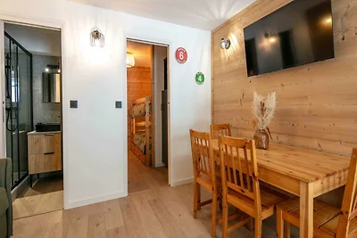 Alpenhaus mit Balkon in der Nähe der...