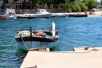 Apartment with Terrace and Sea View Brodarica...