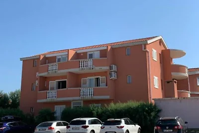 Studio Apartment with Balcony and Sea View 3