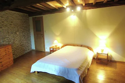 Vakantiehuis in Treignes met tuin