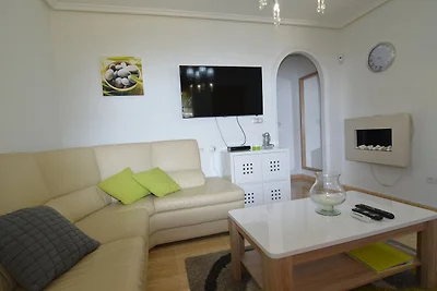 Modernes Ferienhaus in Valencia mit...