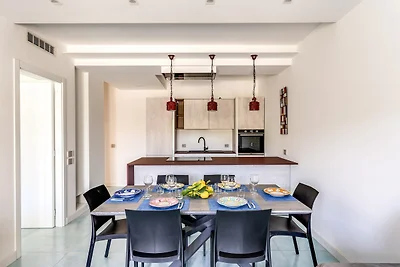 Charmant villa met 5 slaapkamers in Massa...