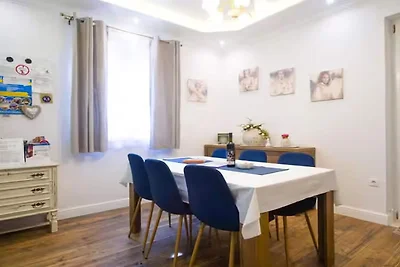 Deluxe apartment Marghareta - Three Bedroom A...