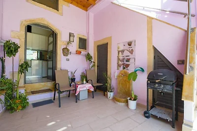 Appartamento a Kournas con terrazza
