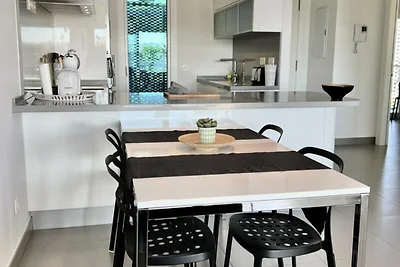 Appartamento a Higueron con vista sul mare