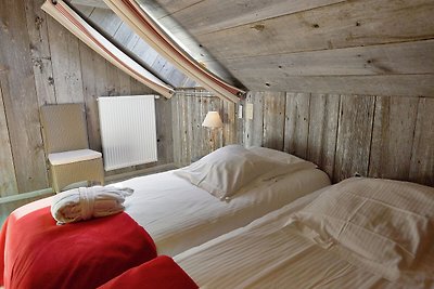 Comfortabel chalet met binnenzwembad, hammam ...