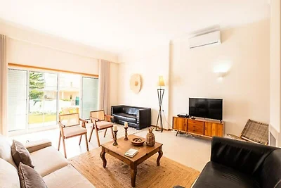 Villa in Gale met zwembad vlakbij Gale Beach