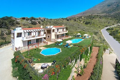 Villa con piscina privata a Triopetra