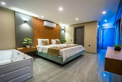Villa a Kalkan con piscina