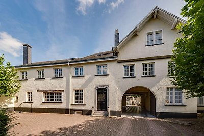 Gemütliches Ferienhaus in Vielsalm mit Sauna