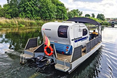 Hausboot auf der Peene, Demmin