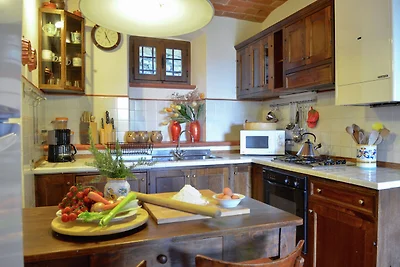Bellissima villa con piscina a Cortona