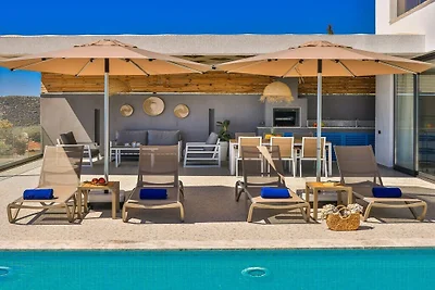 Villa in Kalkan mit Wifi und Parken