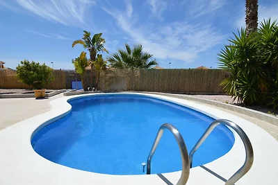 Belvilla di OYO Villa Costa de la Vida