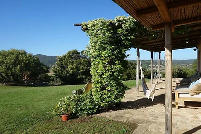 Villa in Olbia mit Schwimmbecken