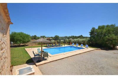 Holiday home in quiet area with private swimm...