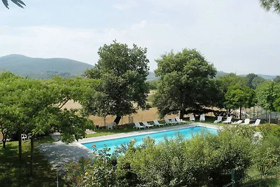 Scenografico appartamento a Mantignana con...