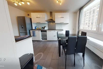Privékamer in een gedeeld appartement – Lyon...