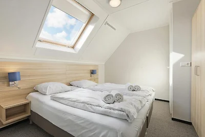 Ruim huis met sauna, op 700 m. van het strand