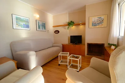 Appartement met twee kamers nabij supermarkt