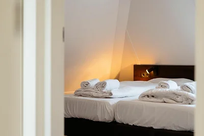 Villa con camino all'aperto vicino al Veluwe