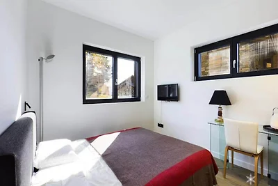 Chalet in Gollet mit Pool und Bergblick