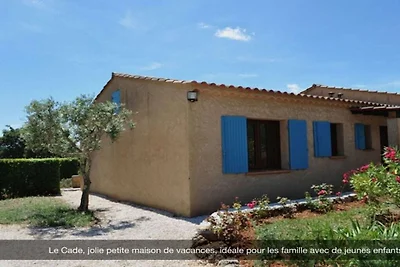 Ferienhaus in Cotignac mit Schwimmbecken
